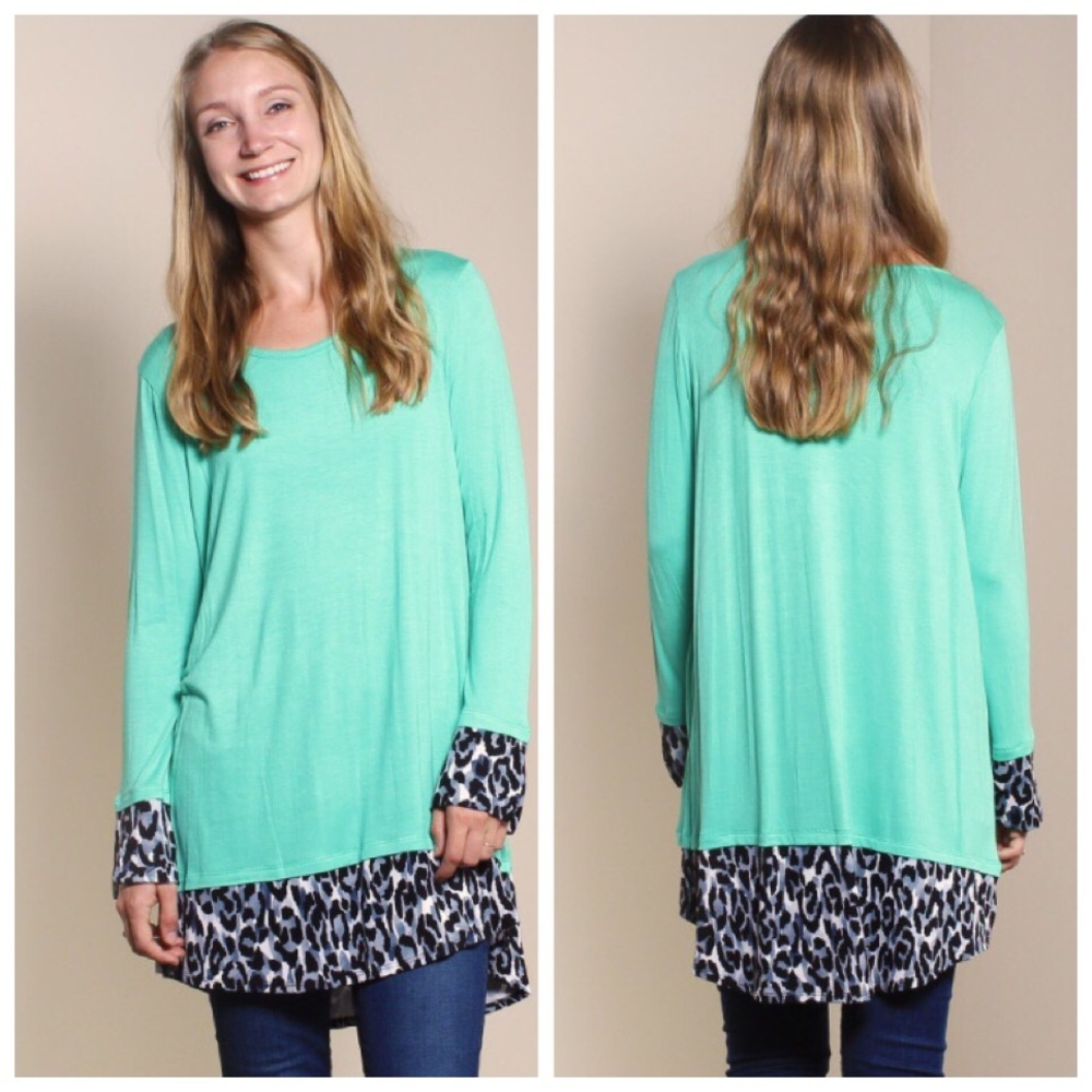 ❌❌ SOLD: Mint Leopard Print Tunic